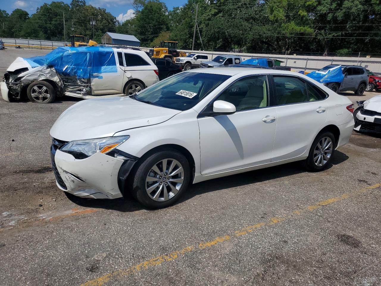 2016 TOYOTA CAMRY