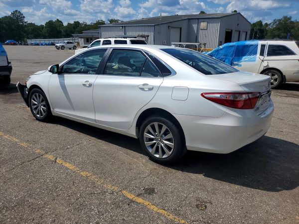 2016 TOYOTA CAMRY
