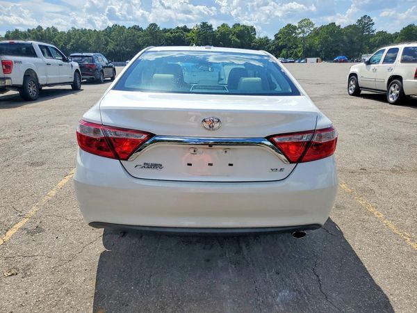2016 TOYOTA CAMRY