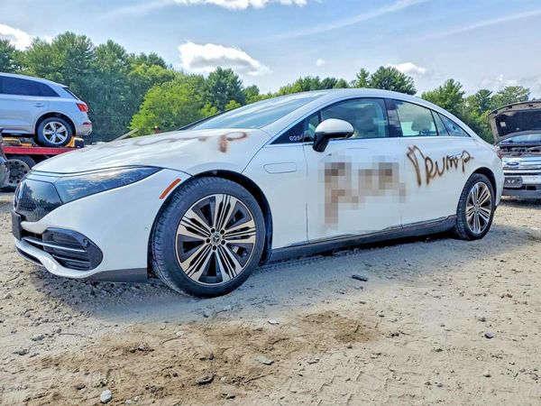 2022 MERCEDES-BENZ EQS SEDAN