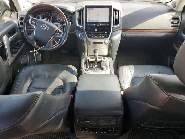 2018 TOYOTA LAND CRUISER VX-R