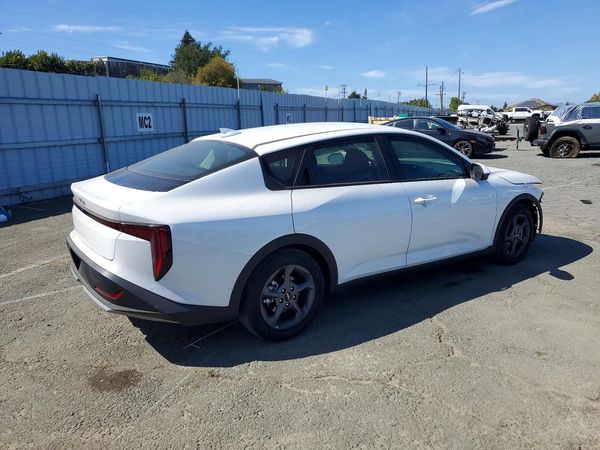 2026 KIA K4 LX, LXS