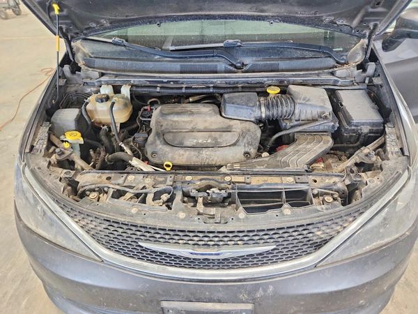 2017 CHRYSLER PACIFICA