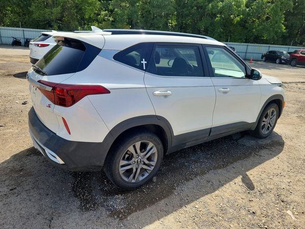 2021 KIA SELTOS S