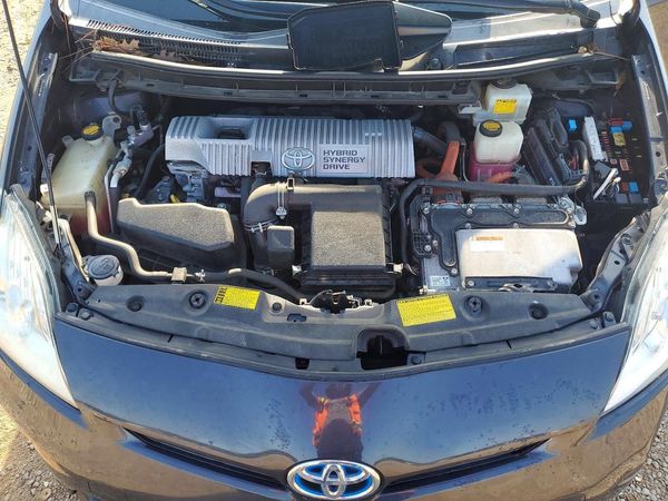 2012 TOYOTA PRIUS