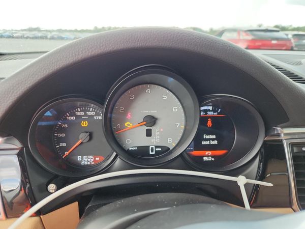 2017 PORSCHE MACAN