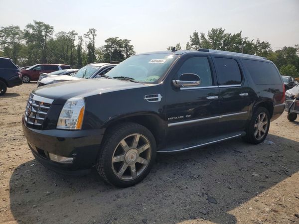2014 CADILLAC ESCALADE ESV Luxury