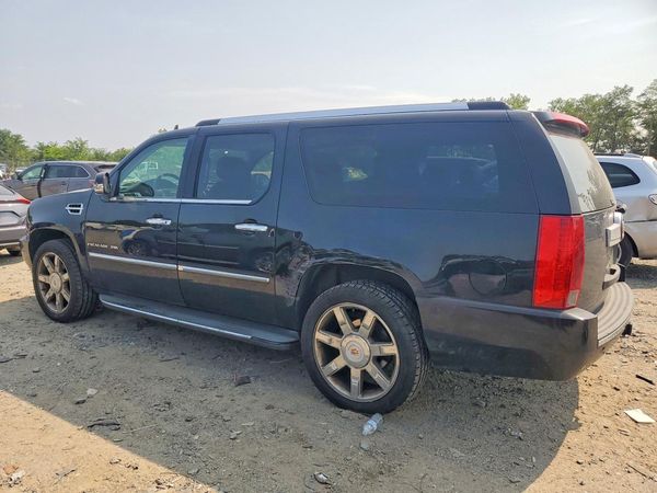 2014 CADILLAC ESCALADE ESV Luxury