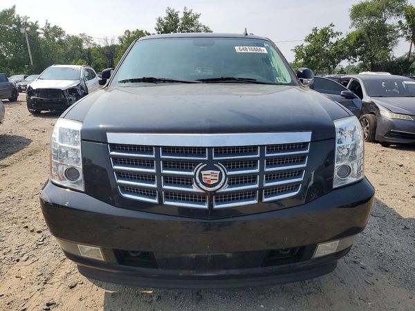 2014 CADILLAC ESCALADE ESV Luxury