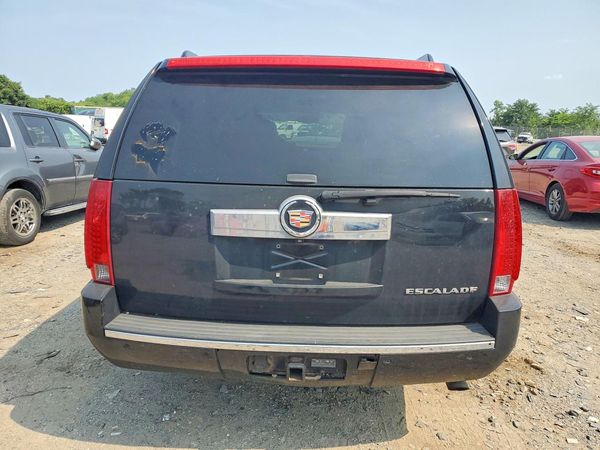 2014 CADILLAC ESCALADE ESV Luxury