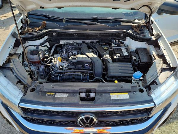 2023 VOLKSWAGEN TAOS S w/ IQ.DRIVE Pkg. — Engine bay