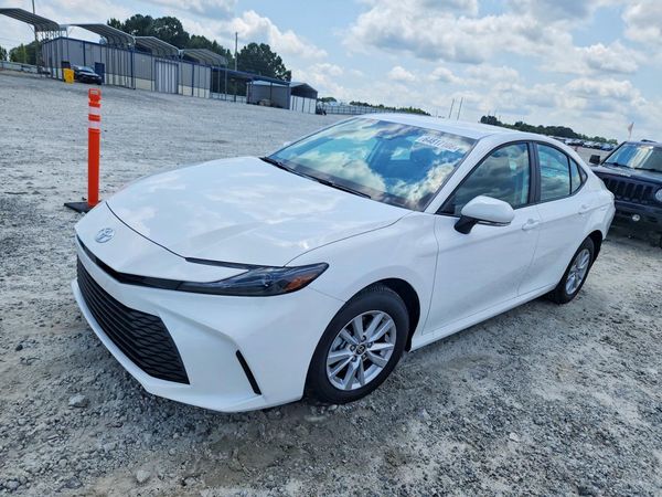 2026 TOYOTA CAMRY