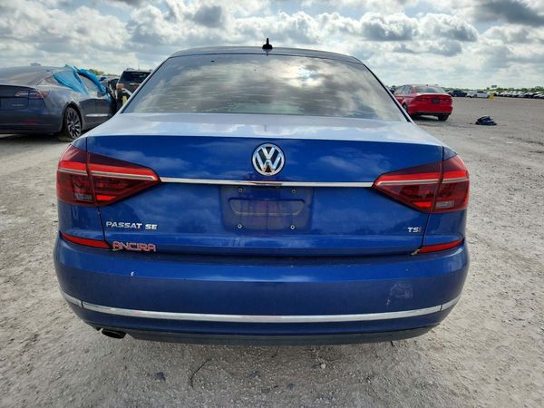 2017 VOLKSWAGEN PASSAT SE