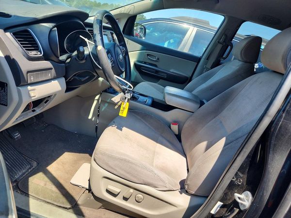 2015 KIA SEDONA GL - Middle-low