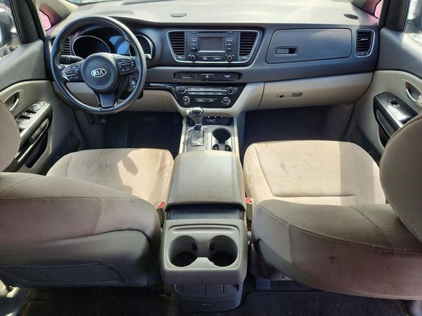 2015 KIA SEDONA GL - Middle-low