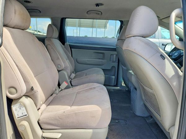 2015 KIA SEDONA GL - Middle-low
