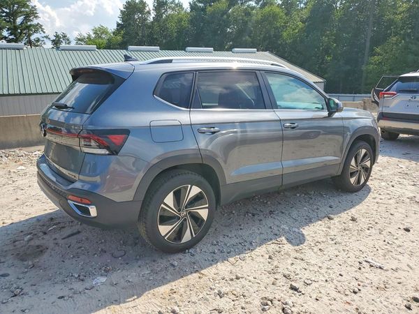 2025 VOLKSWAGEN TAOS 4Motion SE