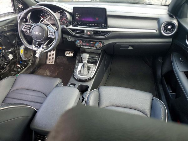 2024 KIA FORTE GT Line