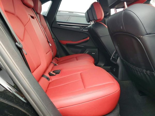 2021 PORSCHE MACAN S