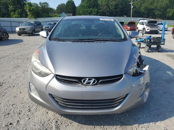 2012 HYUNDAI ELANTRA