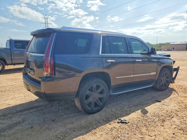 2016 CADILLAC ESCALADE Luxury