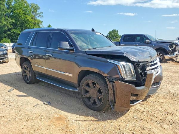 2016 CADILLAC ESCALADE Luxury