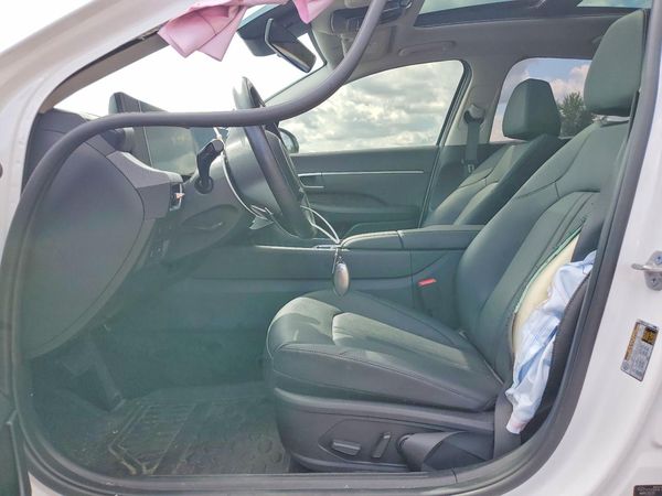 2025 HYUNDAI SONATA SEL Plus — DENT