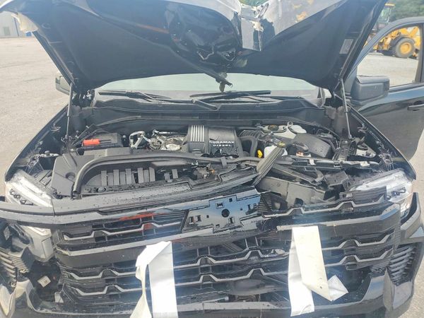 2026 CHEVROLET SILVERADO Trail Boss - LT — Engine bay