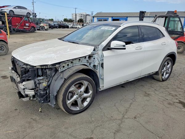 2019 MERCEDES-BENZ GLA
