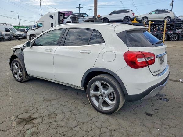 2019 MERCEDES-BENZ GLA