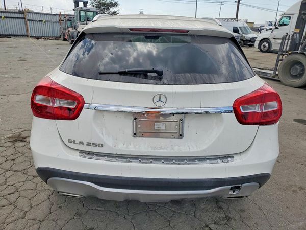 2019 MERCEDES-BENZ GLA