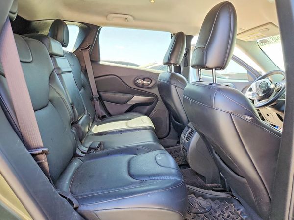 2019 JEEP CHEROKEE