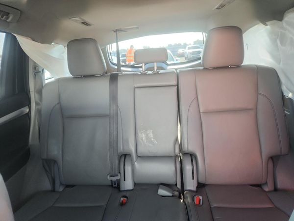 2019 TOYOTA HIGHLANDER SE/XLE
