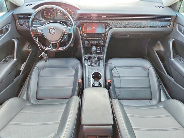 2020 VOLKSWAGEN PASSAT SE
