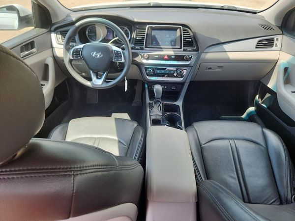 2019 HYUNDAI SONATA
