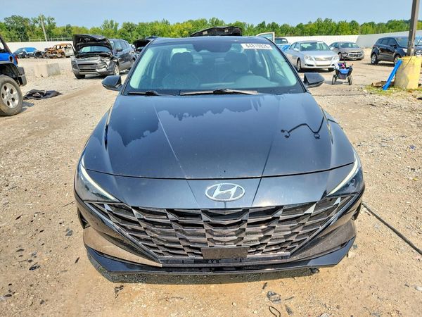 2022 HYUNDAI ELANTRA Limited