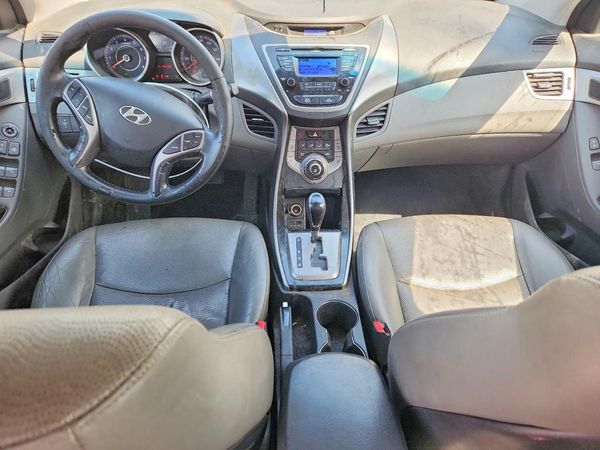 2013 HYUNDAI ELANTRA