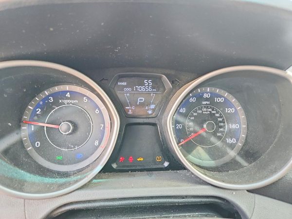 2013 HYUNDAI ELANTRA
