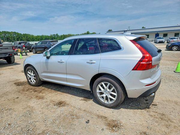 2019 VOLVO XC60 Momentum
