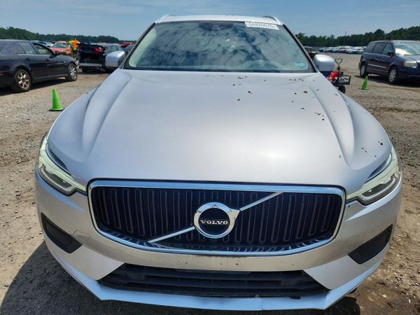 2019 VOLVO XC60 Momentum