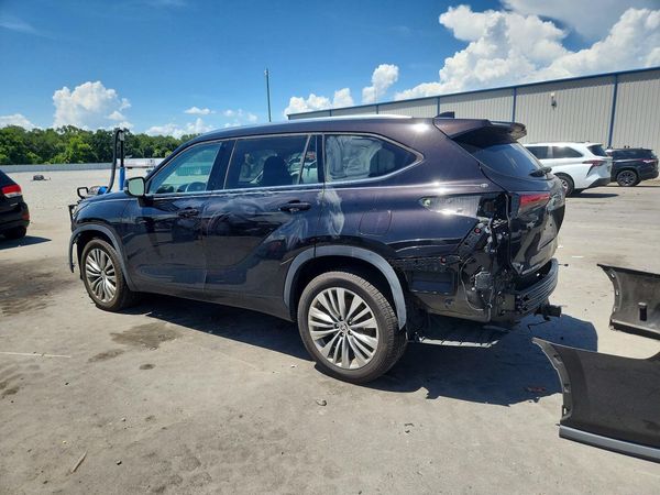 2020 TOYOTA HIGHLANDER Platinum