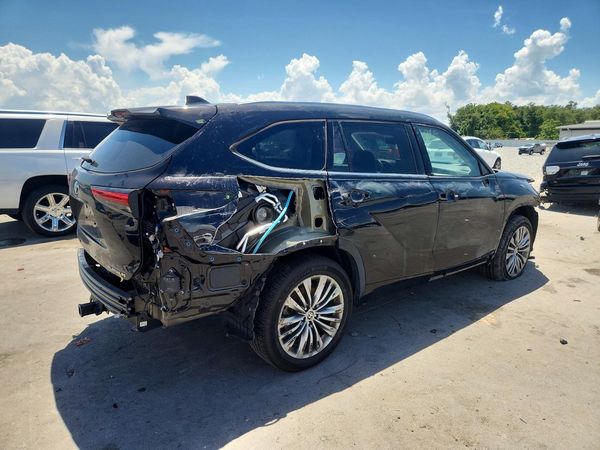 2020 TOYOTA HIGHLANDER Platinum
