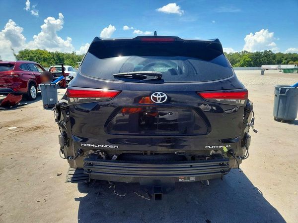 2020 TOYOTA HIGHLANDER Platinum