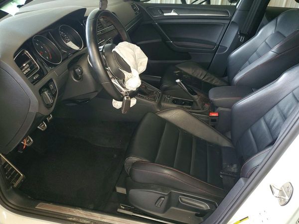 2019 VOLKSWAGEN GTI — DENT