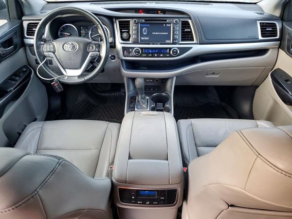 2019 TOYOTA HIGHLANDER SE/XLE