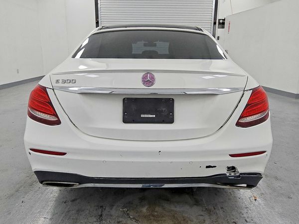 2017 MERCEDES-BENZ E E300
