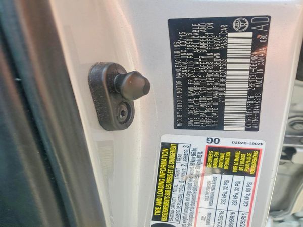 2015 TOYOTA COROLLA