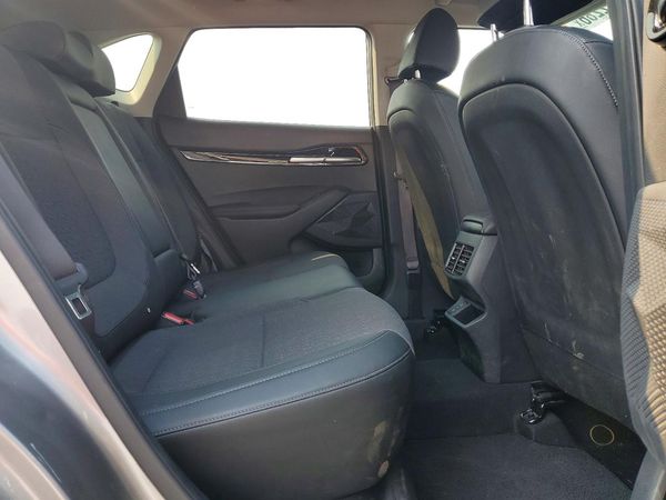 2024 KIA SELTOS S, X-Line