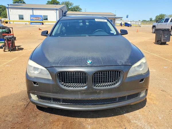 2012 BMW 750 750xi/Alpina B7 xDrive