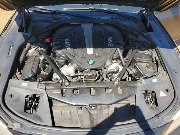 2012 BMW 750 750xi/Alpina B7 xDrive
